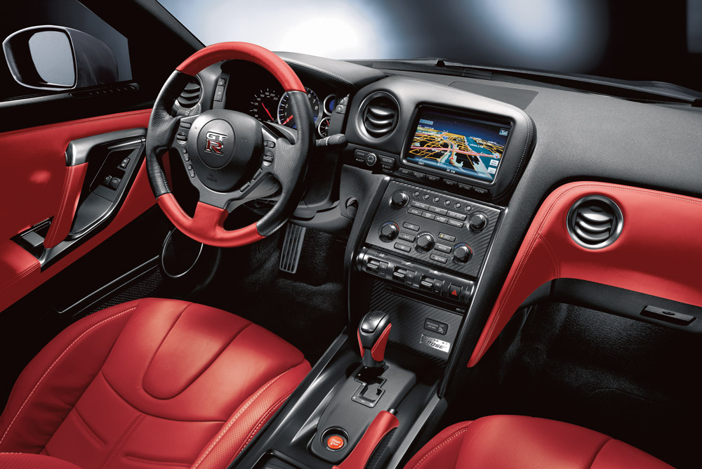 Nissan Gtr Red