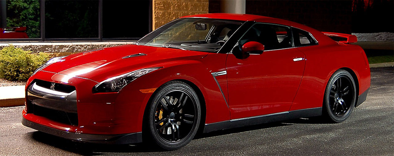 Nissan Gtr Red