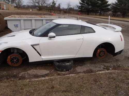 Nissan Gtr Salvage