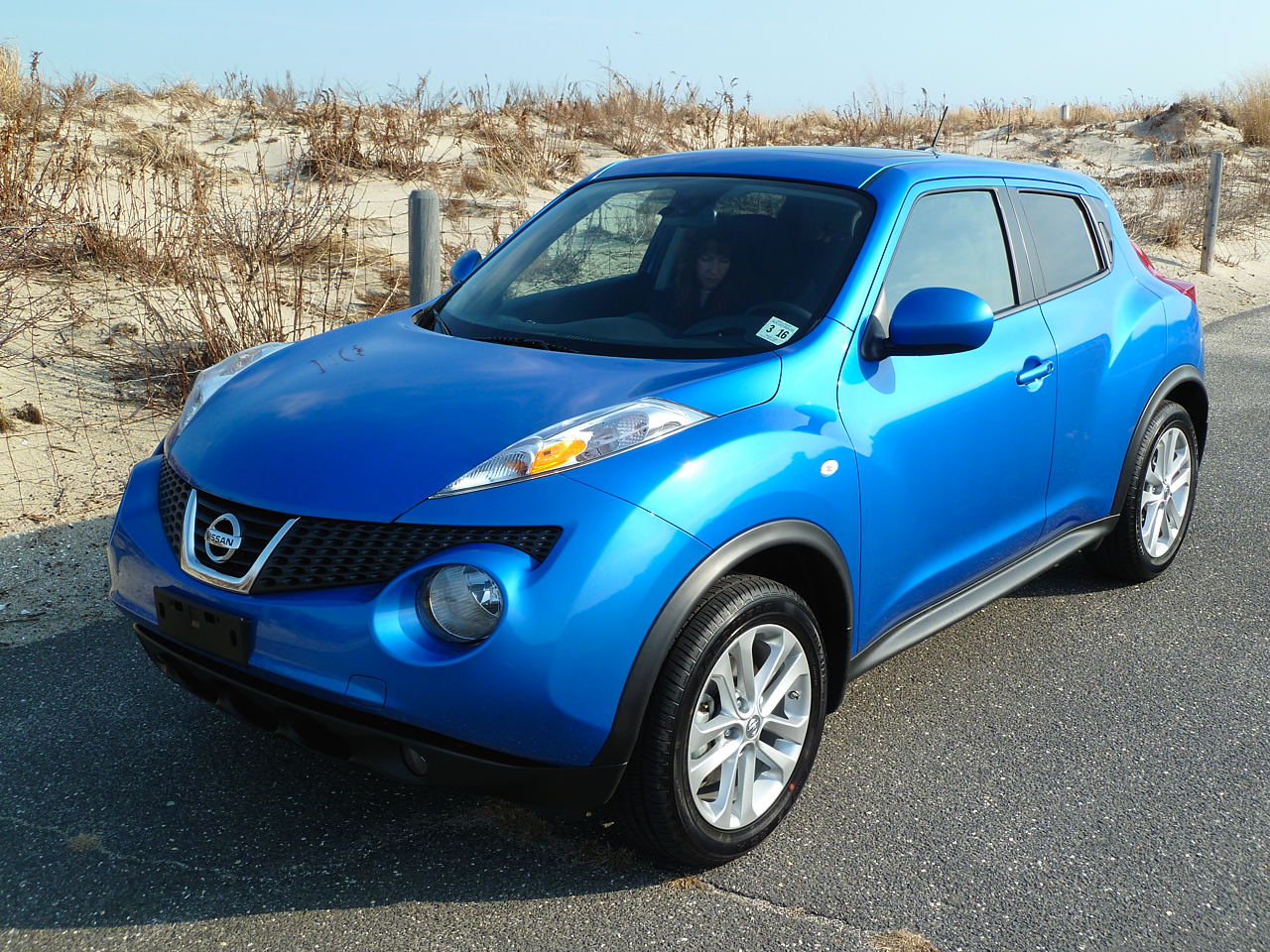 Nissan Juke Blue