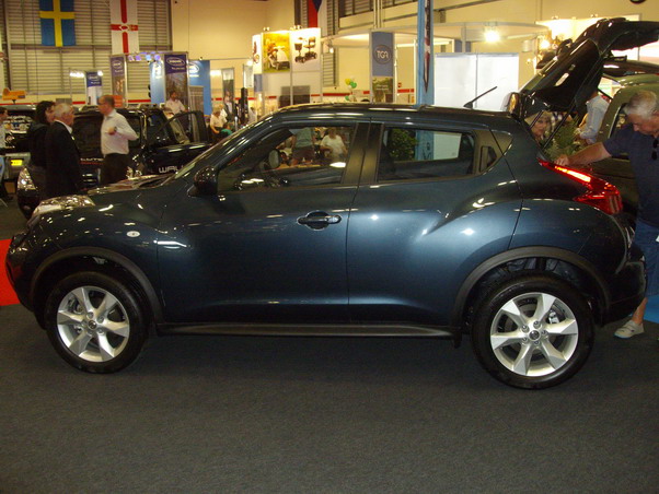 Nissan Juke Dark Blue