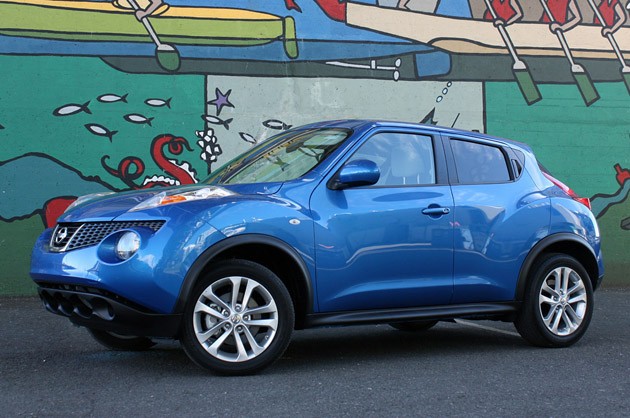 Nissan Juke Electric Blue