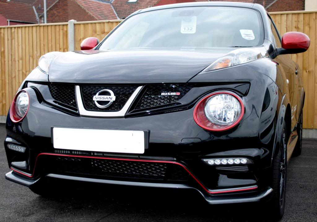 Nissan Juke Grey And Red Nissan Juke Grey And Red