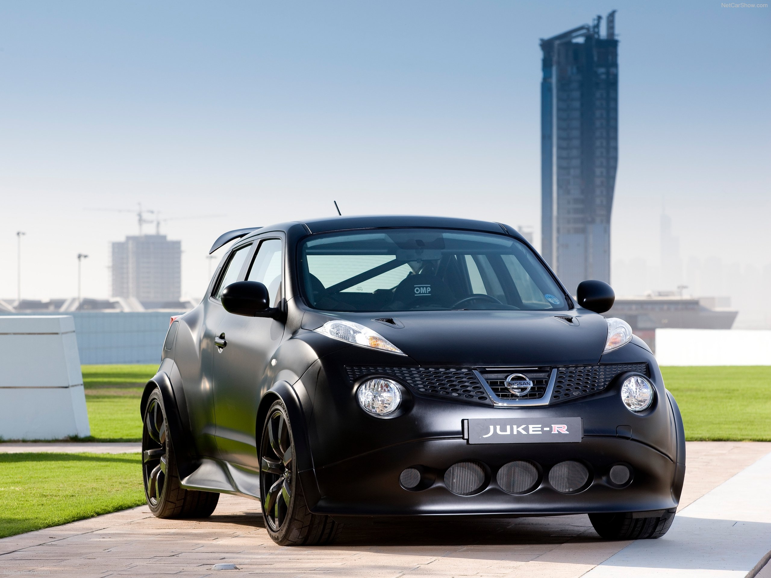 Nissan Juke R