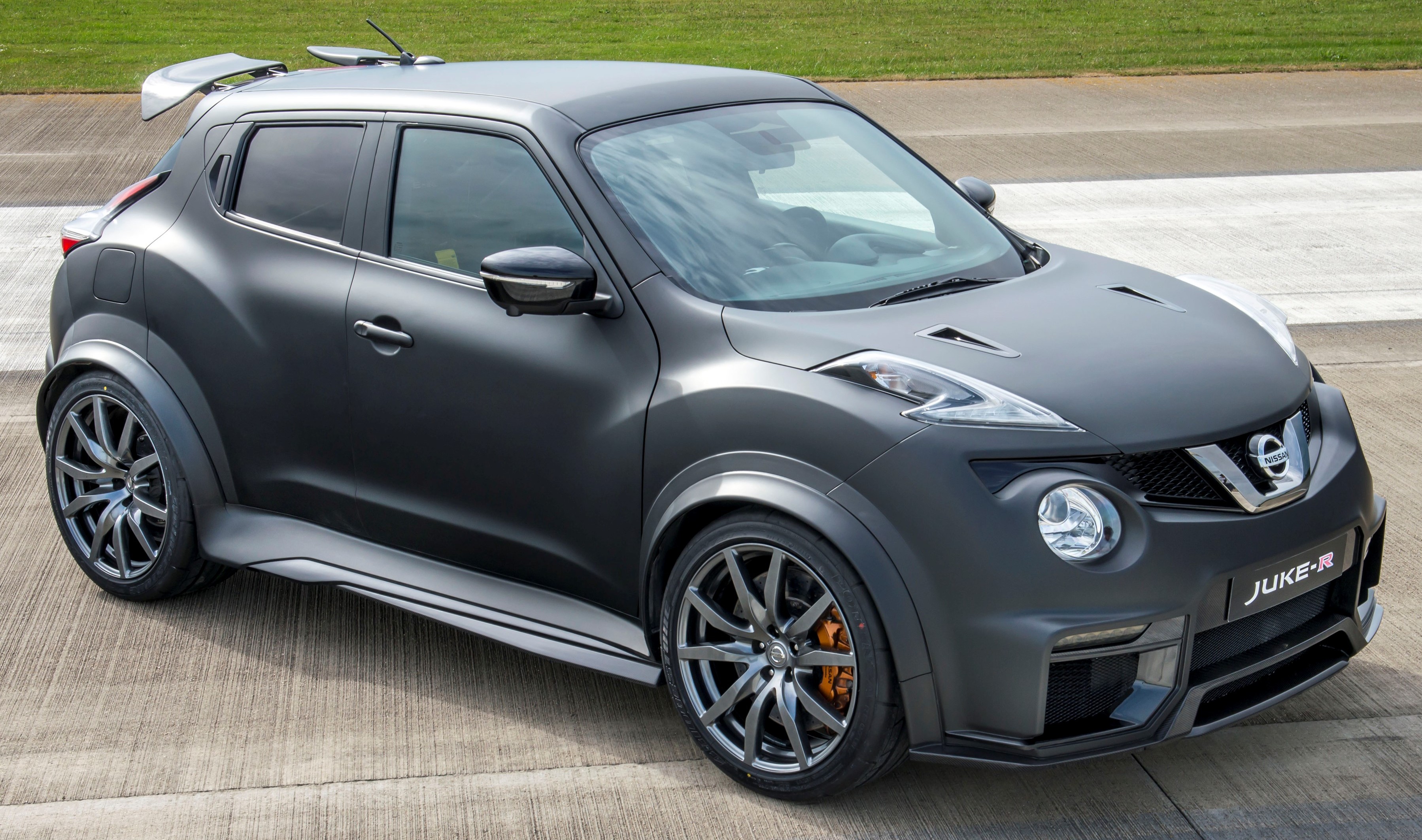 Nissan Juke R