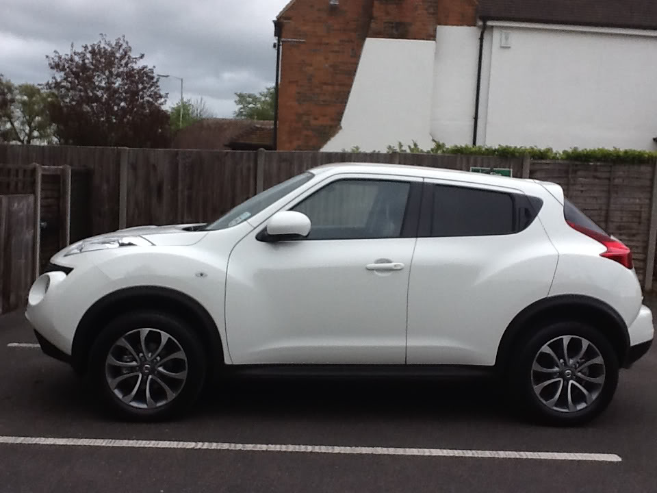 Nissan Juke Tekna White