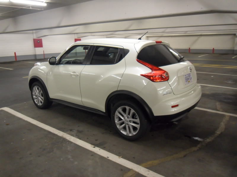 Nissan Juke White Pearl
