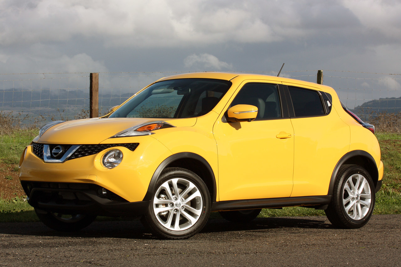 Nissan Juke Yellow 2015