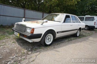 Nissan Laurel 1984
