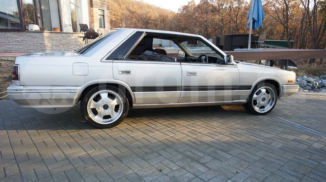 Nissan Laurel 1984