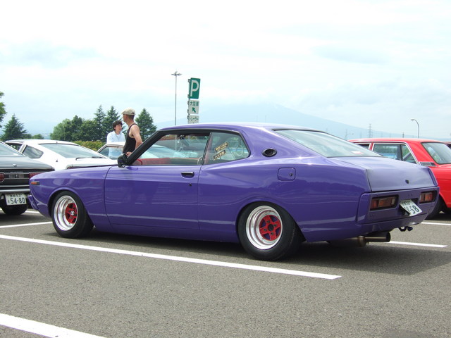 Nissan Laurel C130