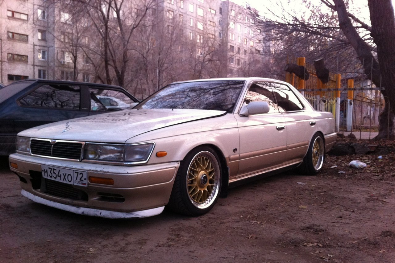 Nissan Laurel C33