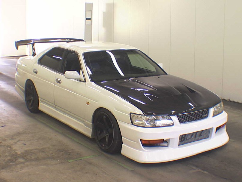 Nissan Laurel C35