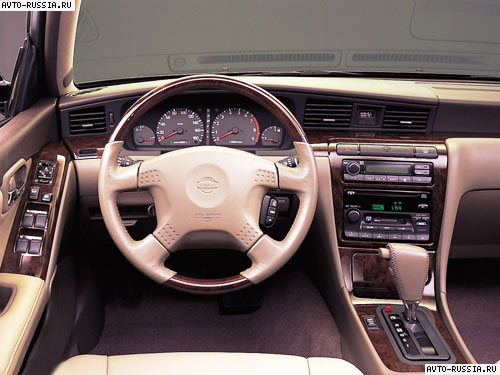 Nissan Laurel C35