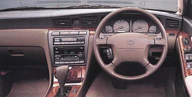 Nissan Laurel Club S