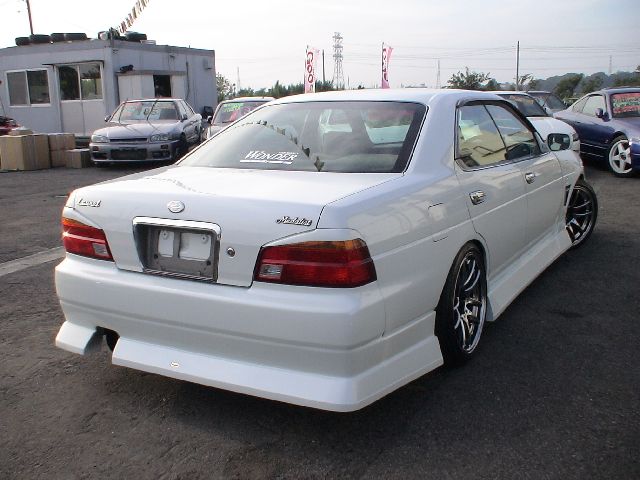 Nissan Laurel Medalist