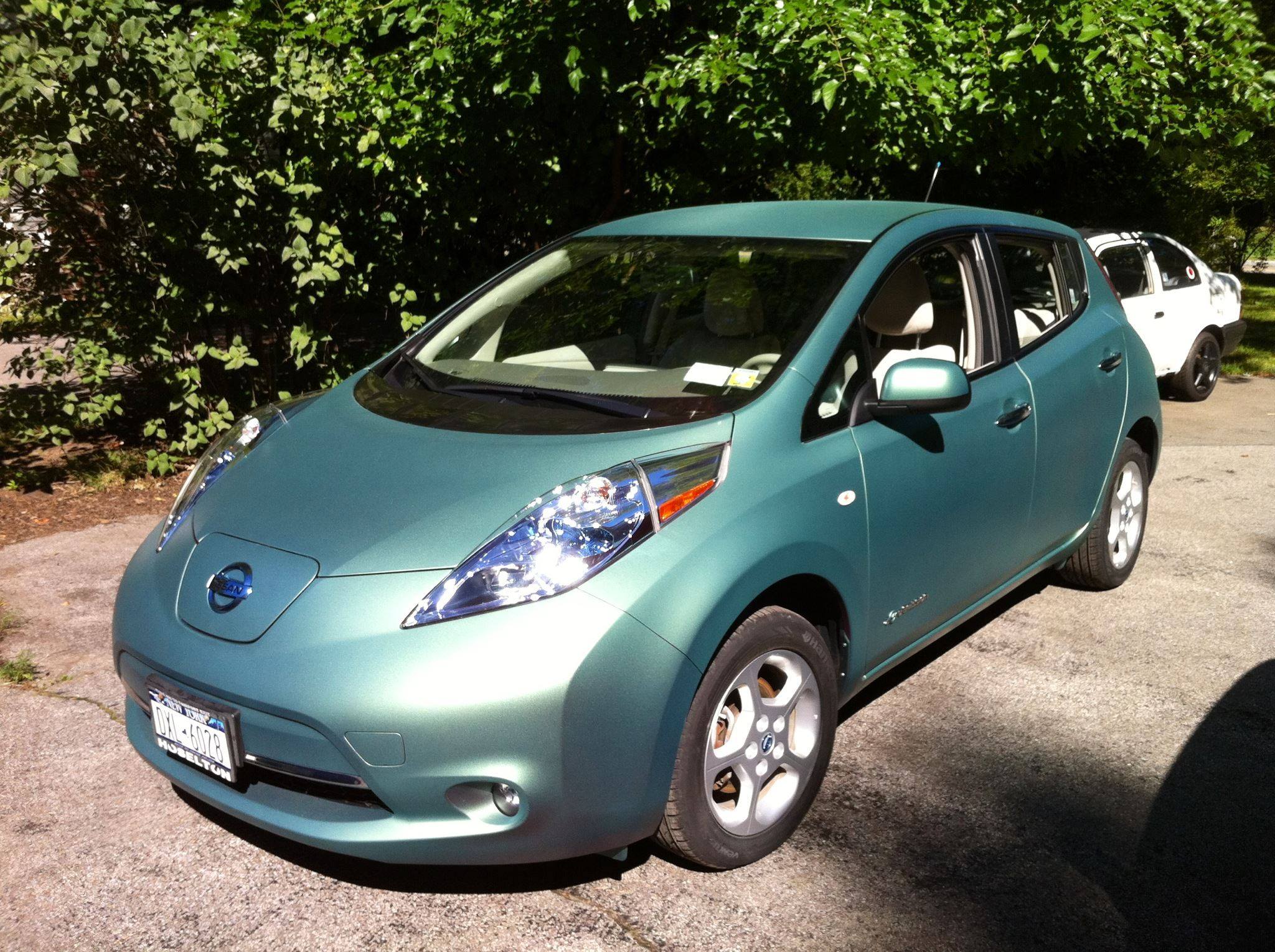 Nissan Leaf Awd