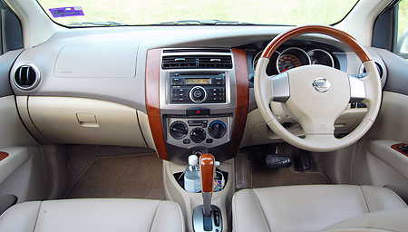 Nissan Livina 1.8