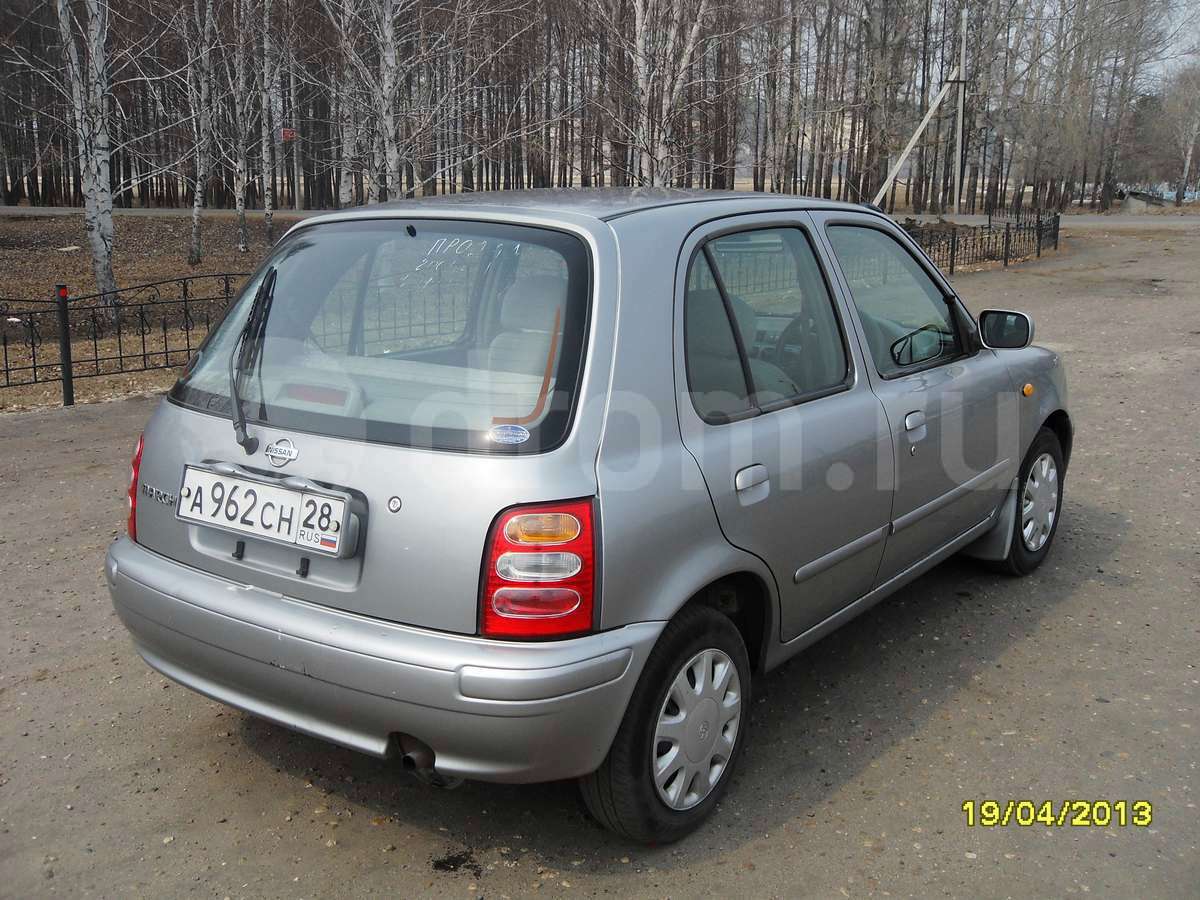 Nissan March 2001