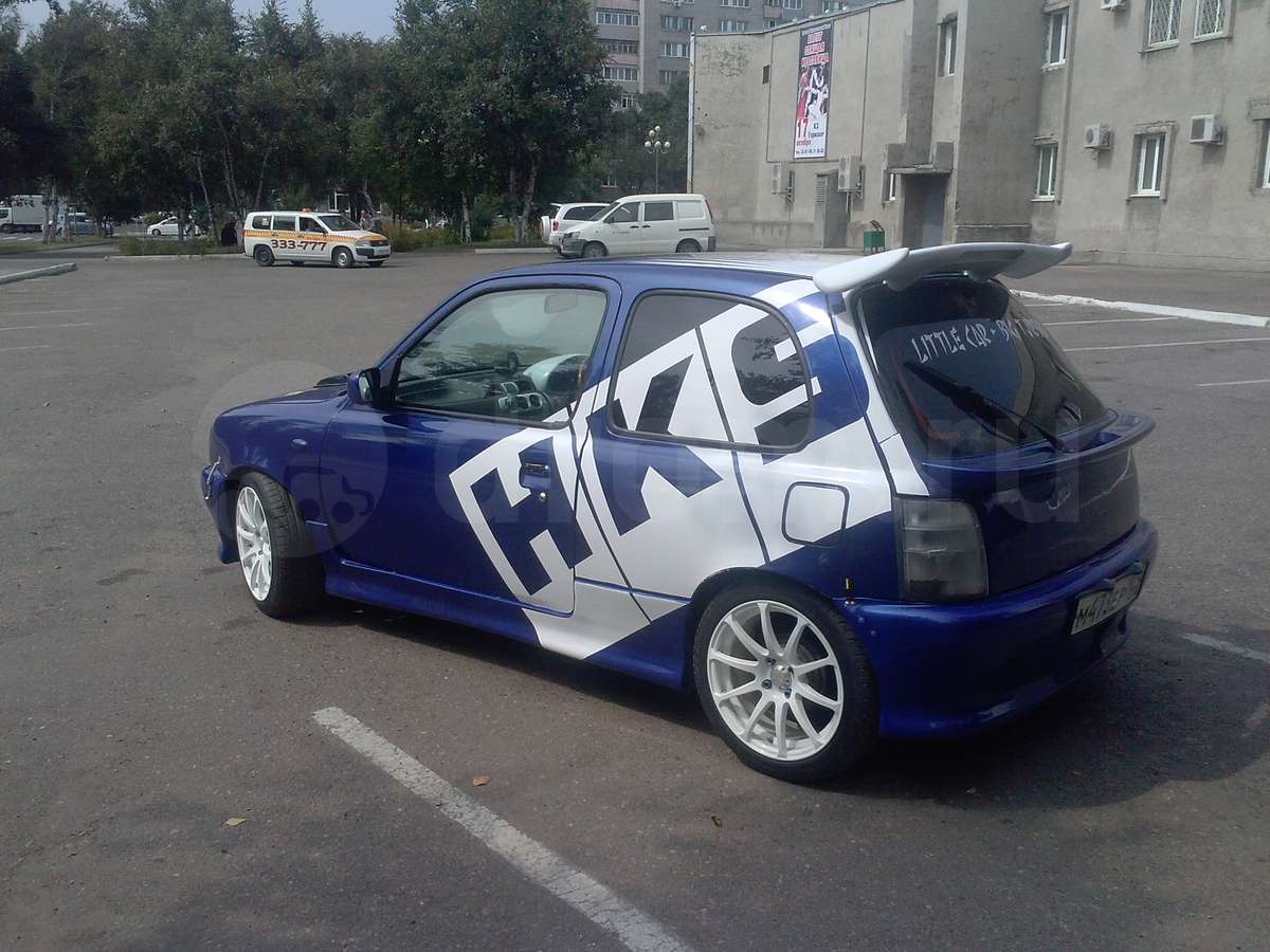 Nissan March 2001