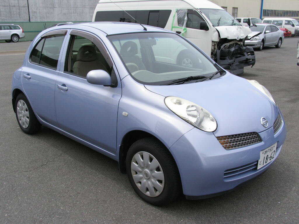 Nissan March 2002