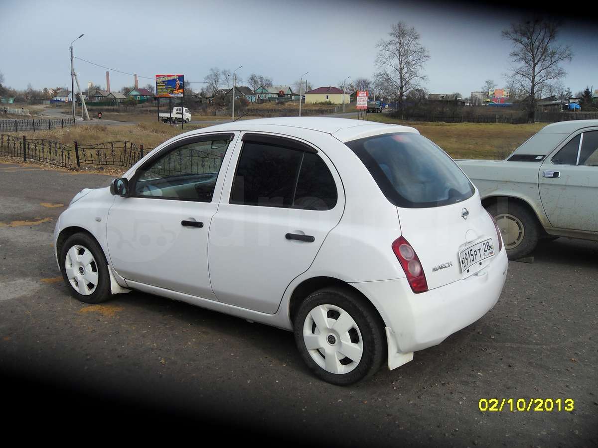 Nissan March 2003