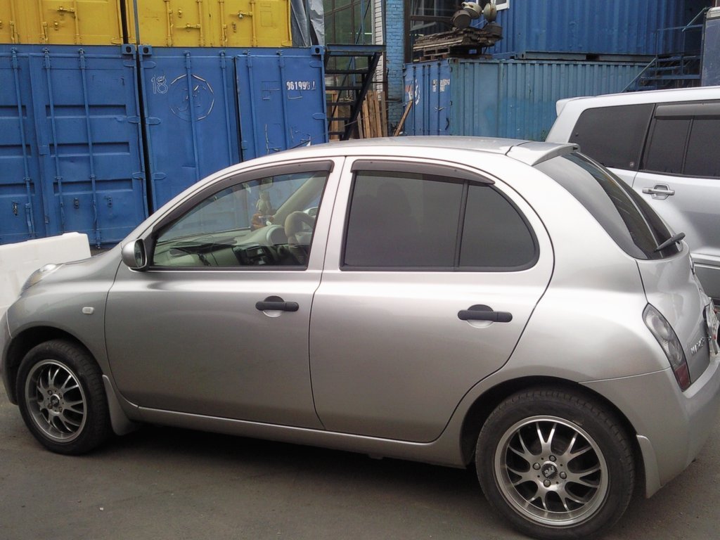 Nissan March 2003
