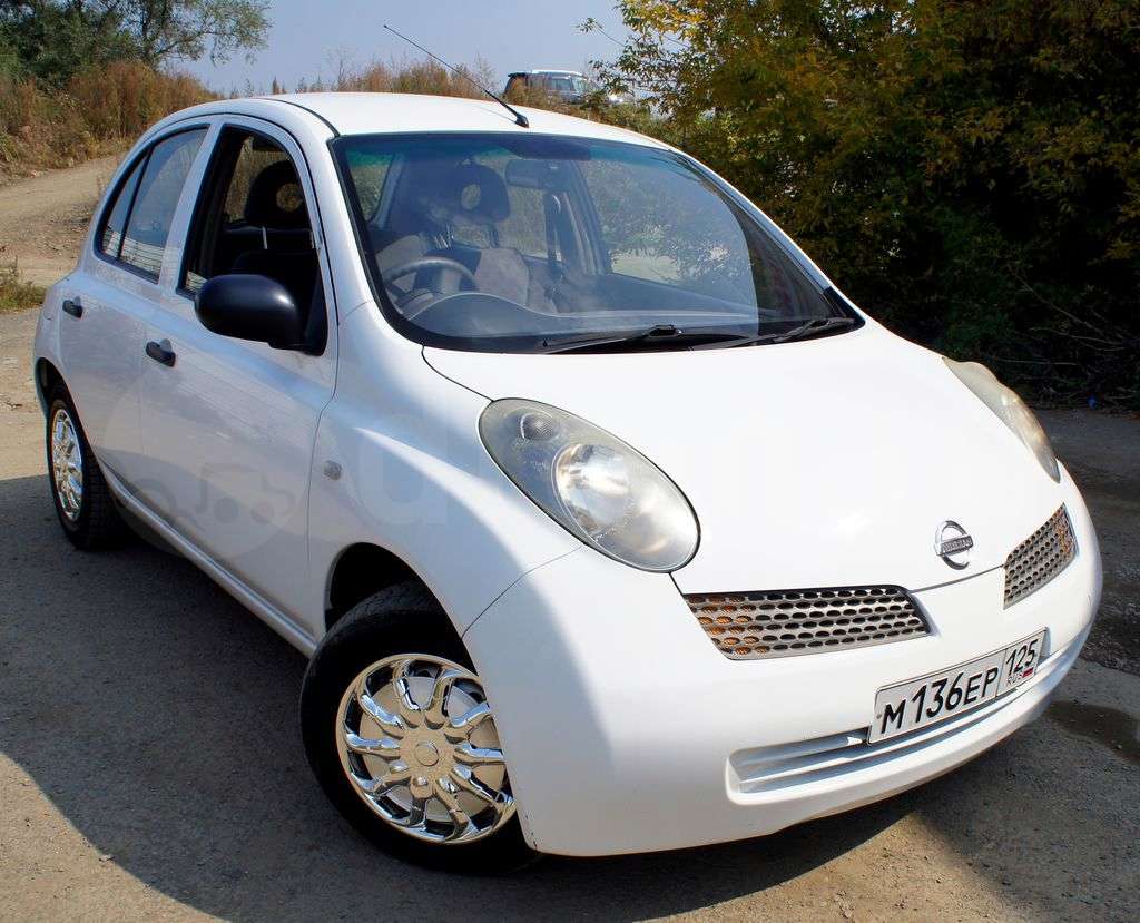 Nissan March 2003
