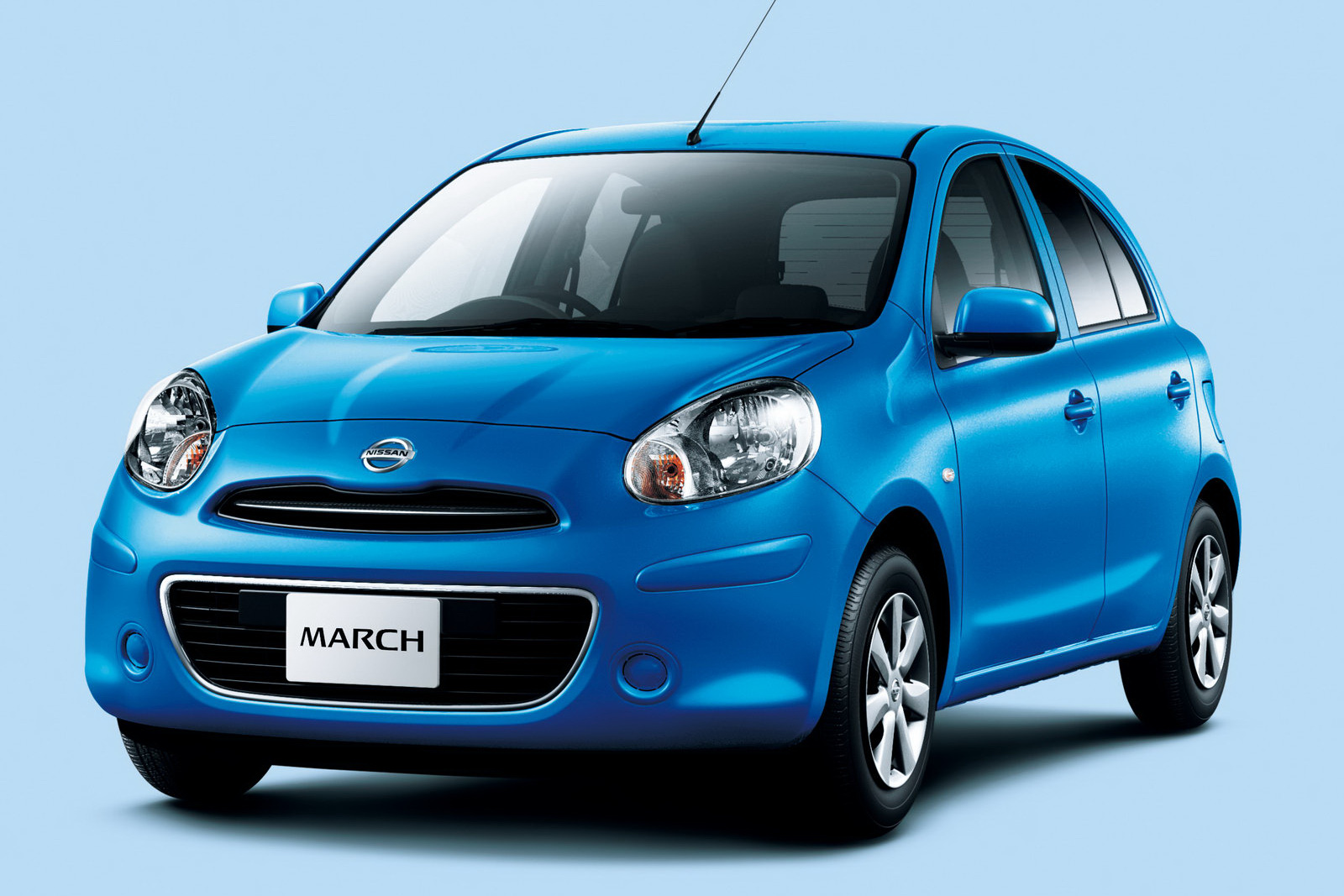 Nissan March 2010