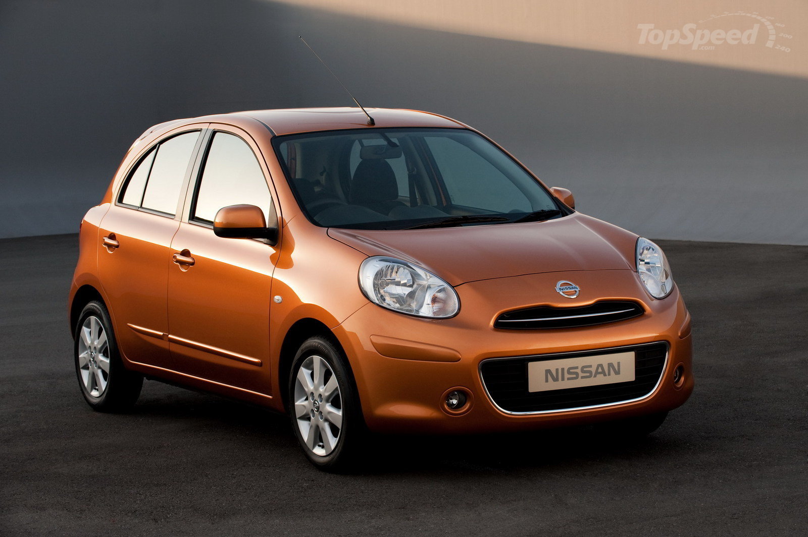 Nissan March 2010