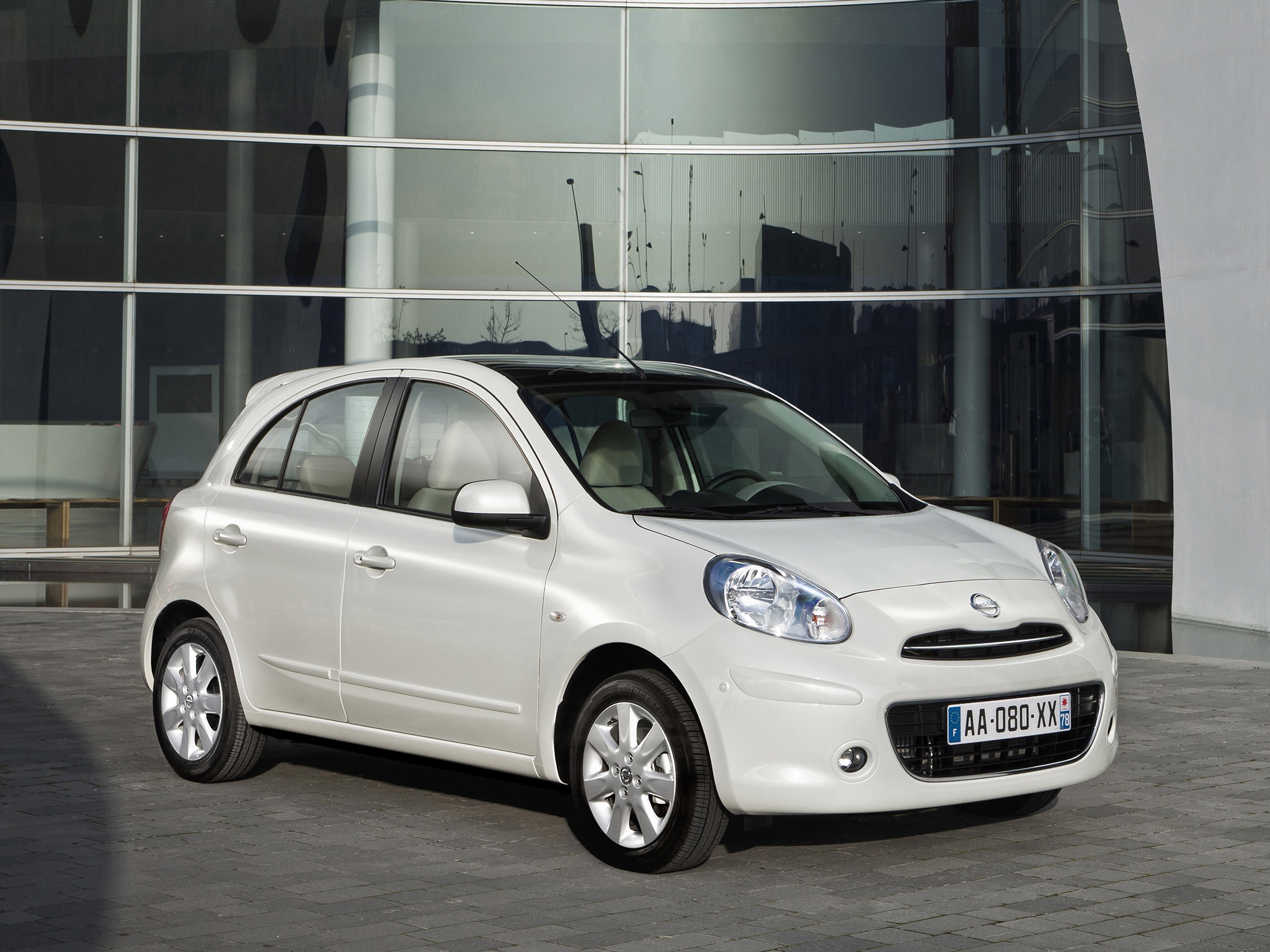 Nissan March 2010