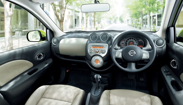Nissan March 2011
