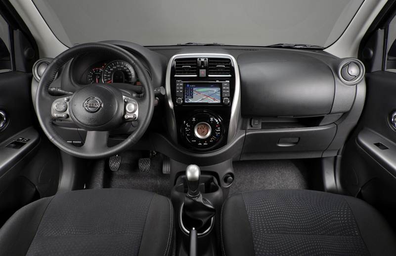 Nissan March 2015
