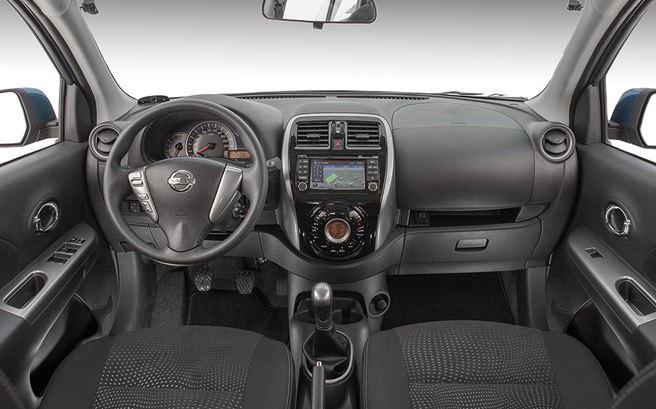 Nissan March 2016