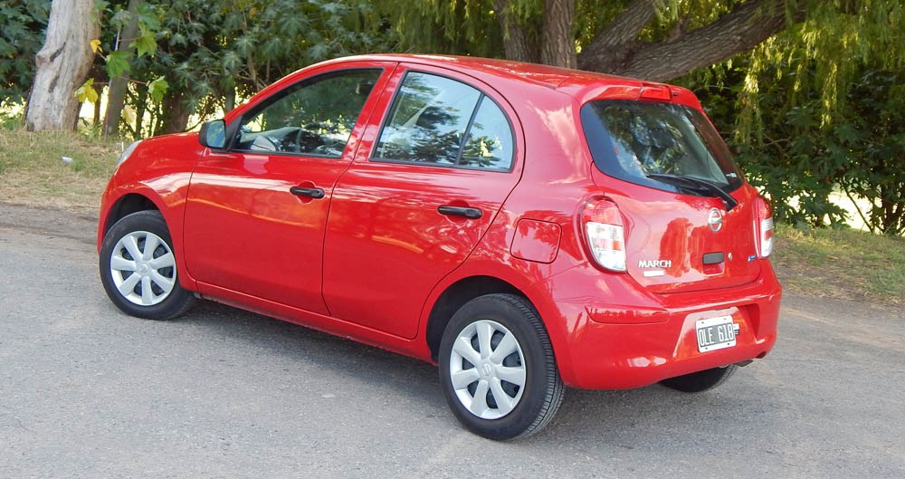 Nissan March Active 2015