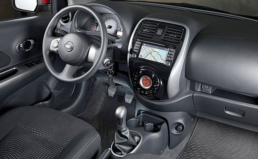 Nissan March Advance 2014