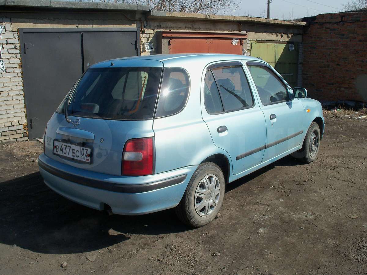 Nissan March Box