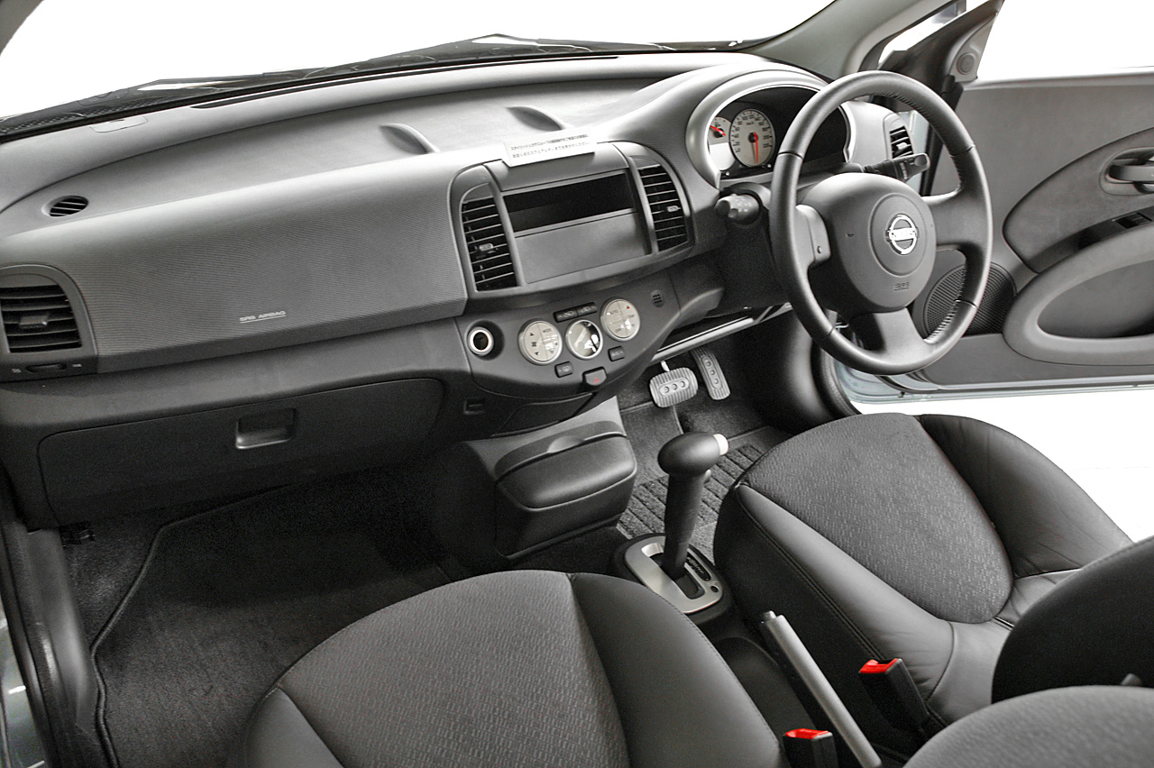 Nissan March Cabriolet