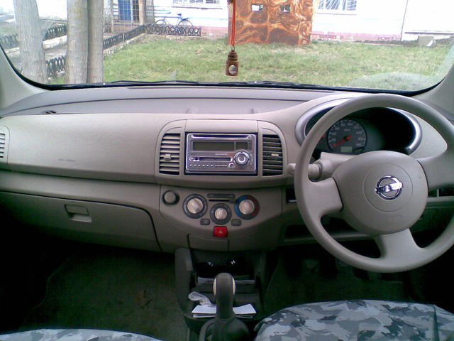 Nissan March Manual