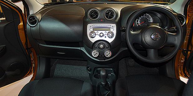 Nissan March Manual