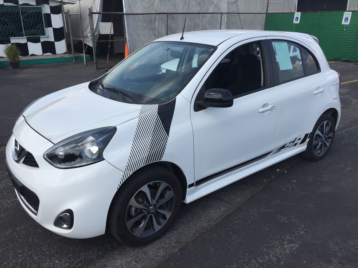 Nissan March Sr