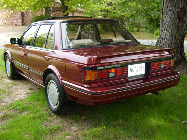Nissan Maxima 1987