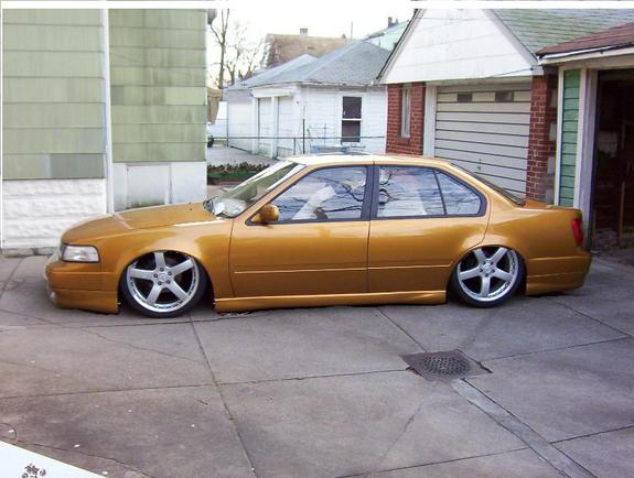 Nissan Maxima 1989
