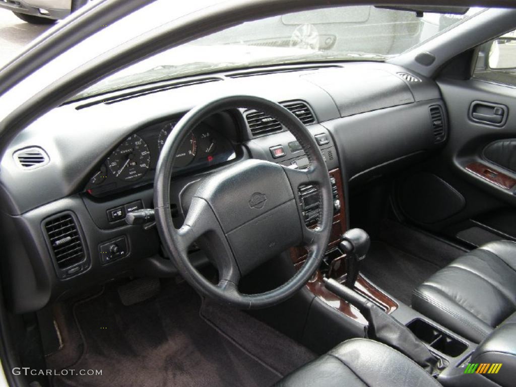 Nissan Maxima 1989