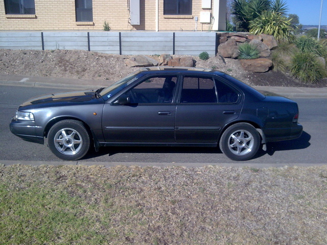 Nissan Maxima 1990