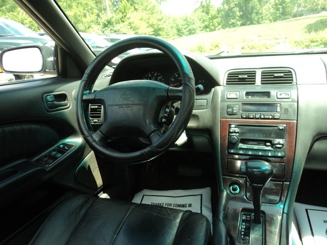 Nissan Maxima 1999