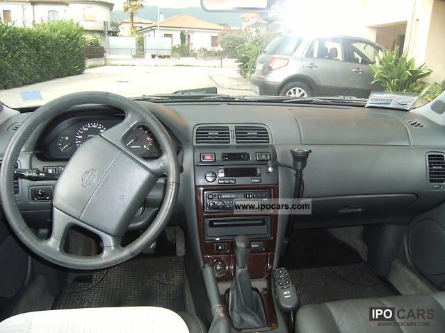 Nissan Maxima 2.0