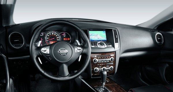 Nissan Maxima 2010