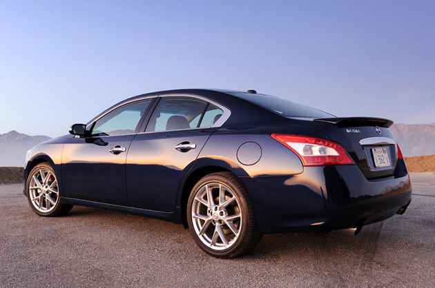 Nissan Maxima 2010
