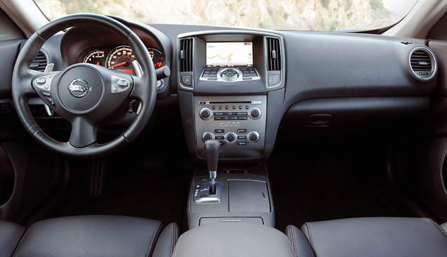 Nissan Maxima 2010